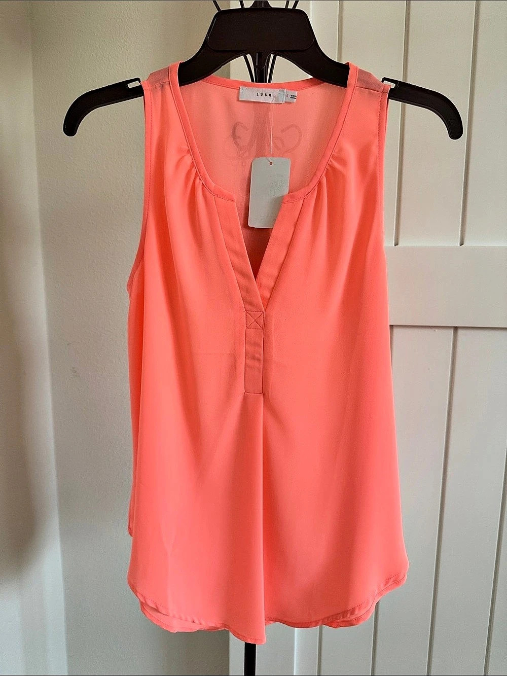 NWT! Lush Sleeveless Blouse in Hot Pink (Size Small)